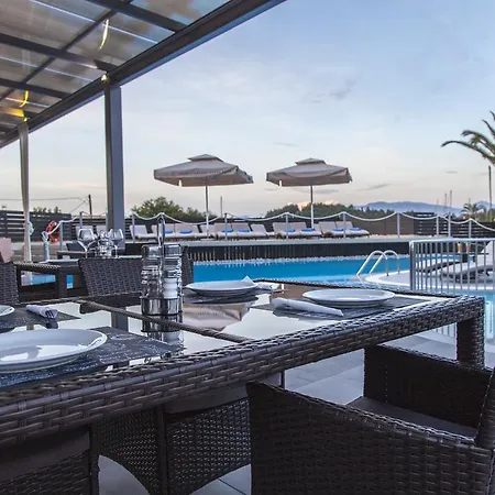 Armonia Nakas Apart-hotel 3*