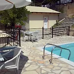 Armonia Nakas 3* Yénion