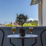 Armonia Nakas Aparthotel Yénion