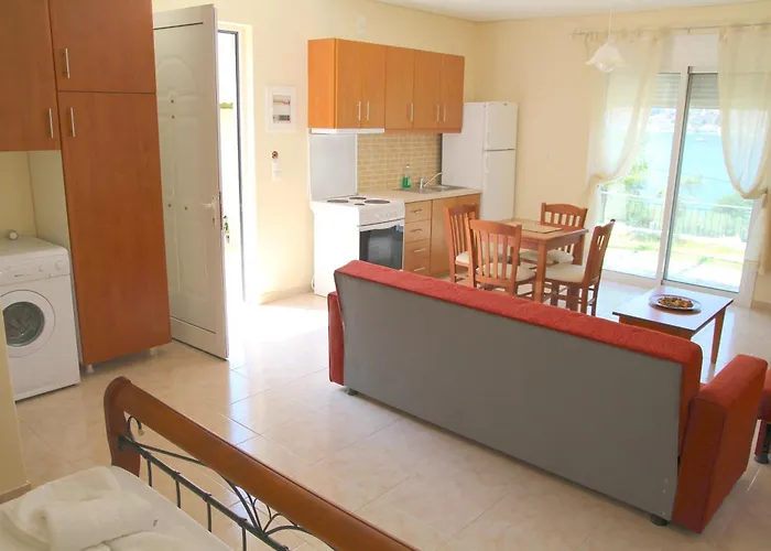 Armonia Nakas 3* Geni (Lefkada)