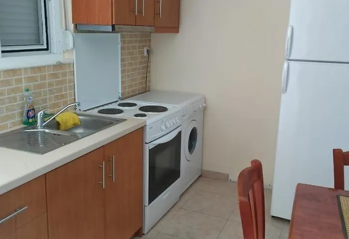 Armonia Nakas 3* Geni (Lefkada)